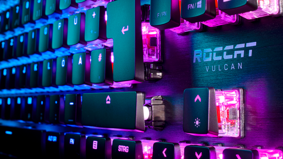 Vulcan TKL | コンパクト RGB メカニカルゲーミングキーボード Vulcan TKL | コンパクト RGB メカニカルゲーミングキーボード